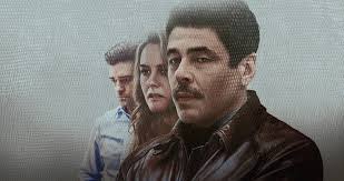 الملصق الرسمي لفيلم Reptile 2023 بطولة بنيسيو ديل تورو وجاستن تيمبرليك